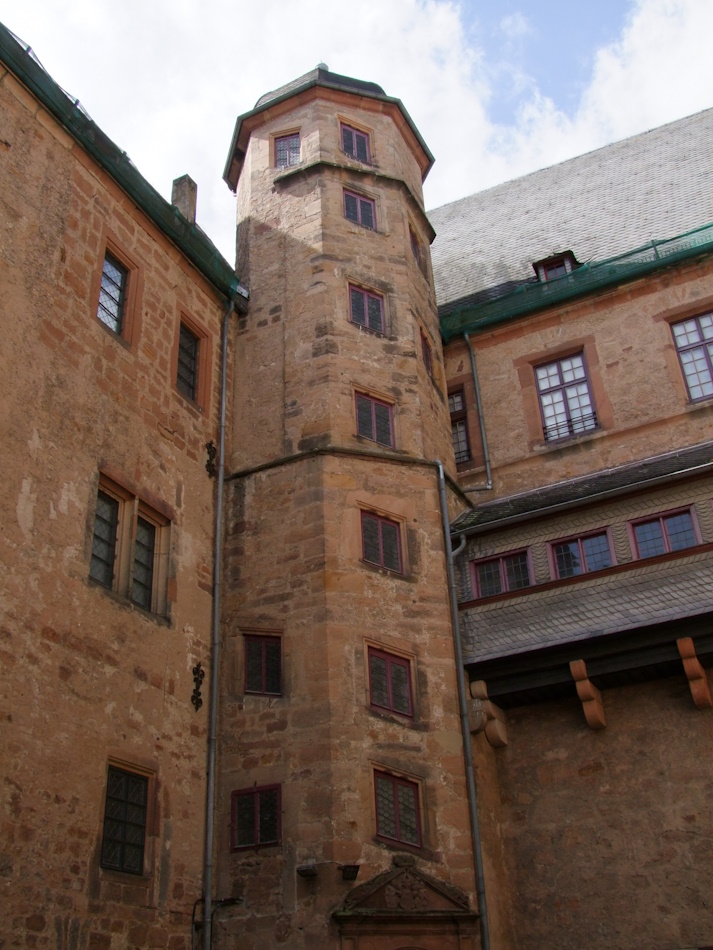 Schlossturm Innenhof